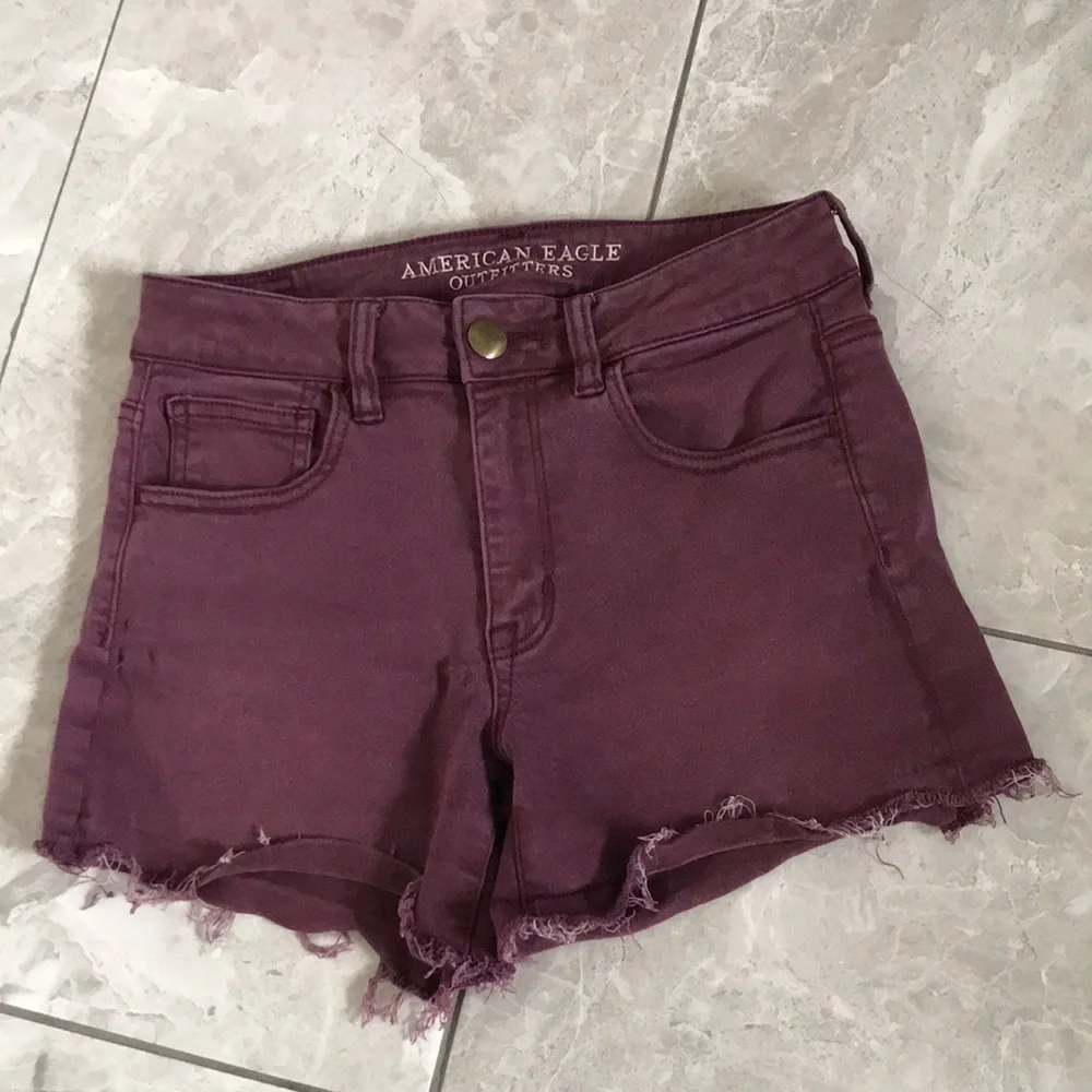 AMERICAN EAGLE Women Super Stretch Hi Rise Shortie Plum Denim Shorts | 4